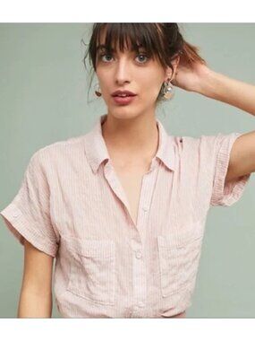 Cloth & Stone Anthropologie Light Pink Button Up Short Sleeve Shirt Size Medium